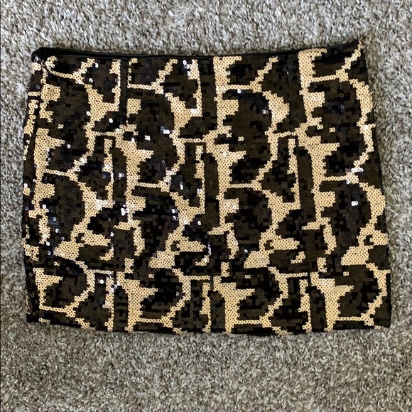 Sequence black and gold mini skirt - Picture 2 of 3